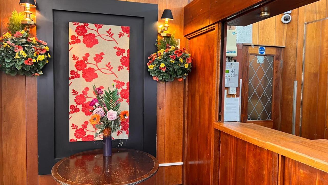 Gresham Hotel Bloomsbury ลอนดอน ภายนอก รูปภาพ
